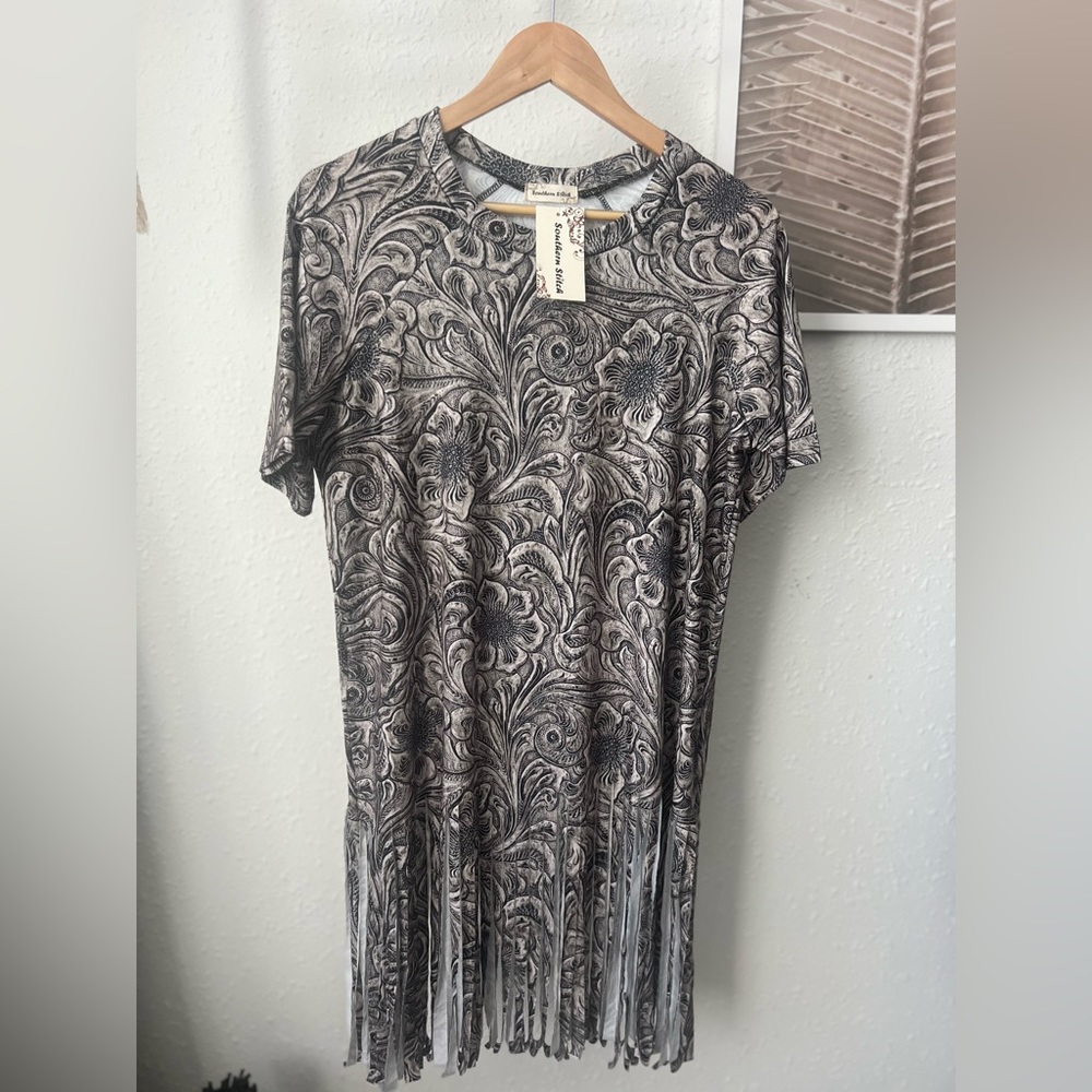 Southern Stitch Tassel Tunic Top NWT